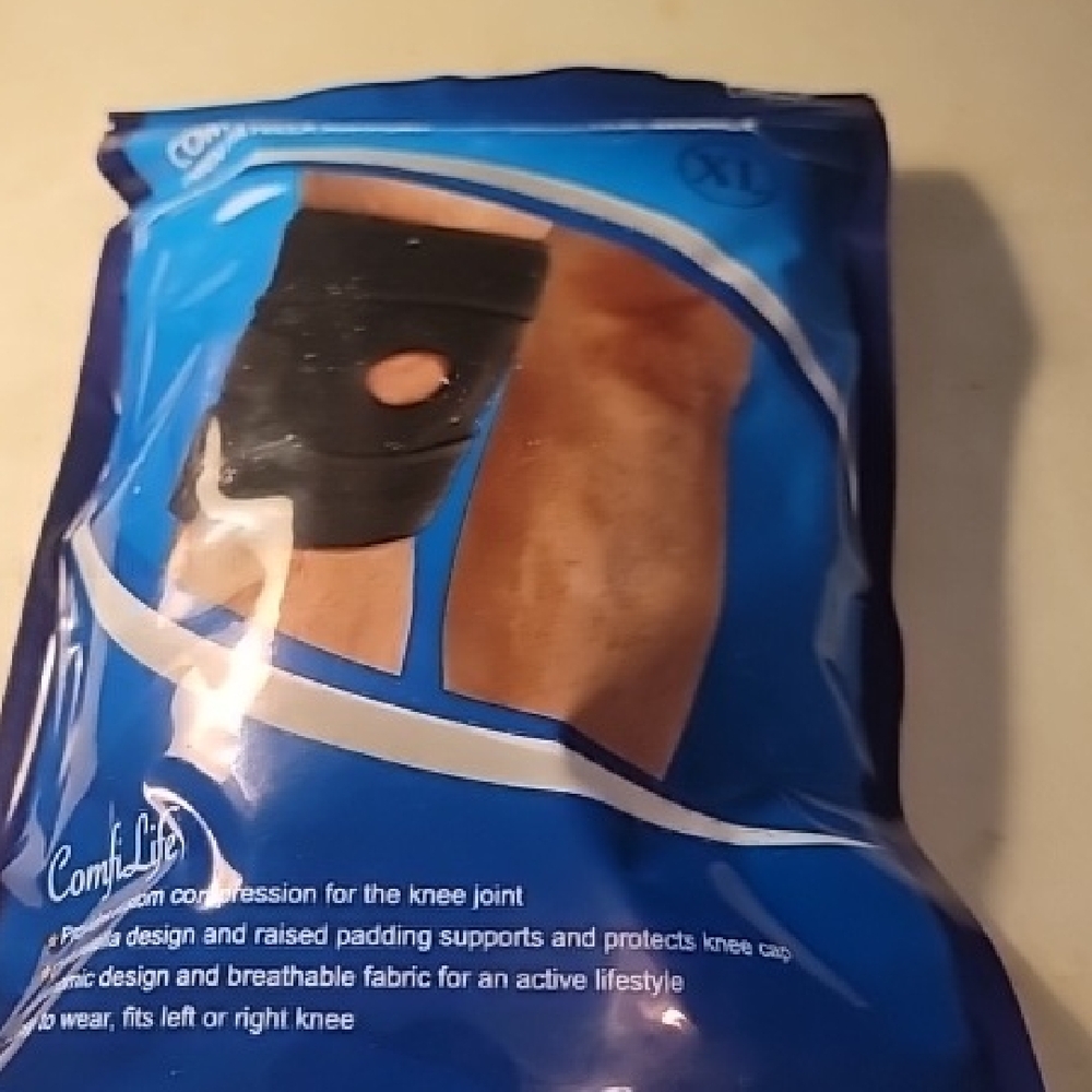 Black Knee Support Brace